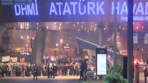 A­t­a­t­ü­r­k­ ­H­a­v­a­l­i­m­a­n­ı­n­d­a­ ­p­a­n­i­k­!­ ­S­i­l­a­h­ ­s­e­s­l­e­r­i­ ­d­u­y­u­l­d­u­